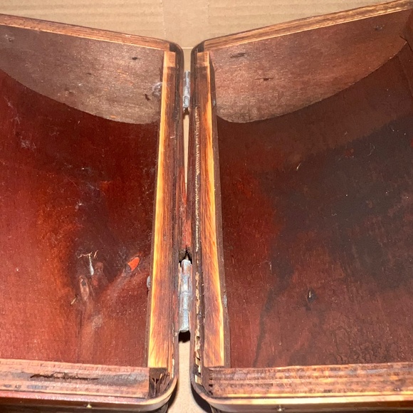 Vintage Wooden Small Purse with Metal Closure - Picture 6 of 15